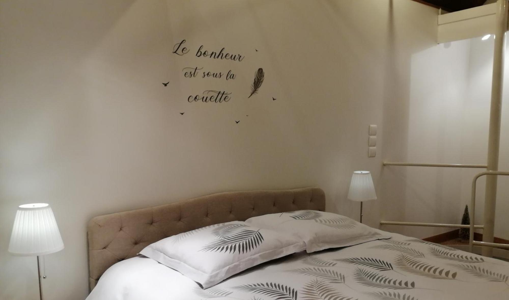 Aux Vieilles Murailles • Charmante Maison & Cour Morlaix Eksteriør bilde